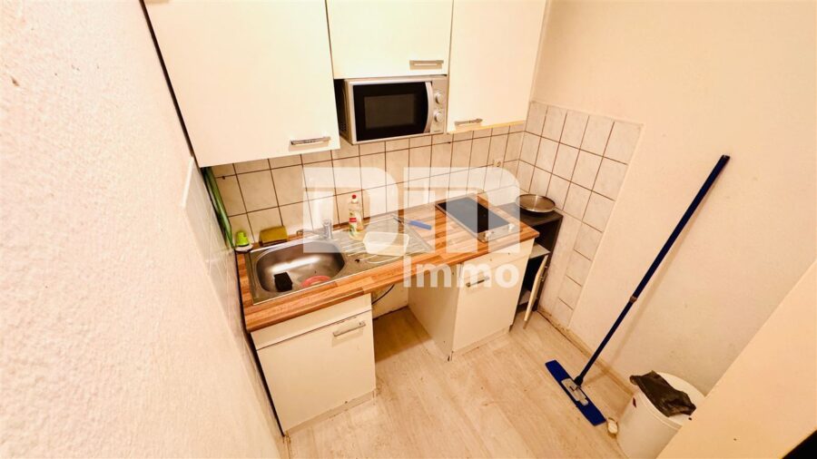 Lukratives Immobilienpaket: 5 Wohnungen / Apartments in Uninähe mit Tiefgaragenstellplätzen - WE 89 Küche / Pantry Küche